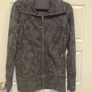 Lululemon Gray Camo Zip-Up Women's Jacket